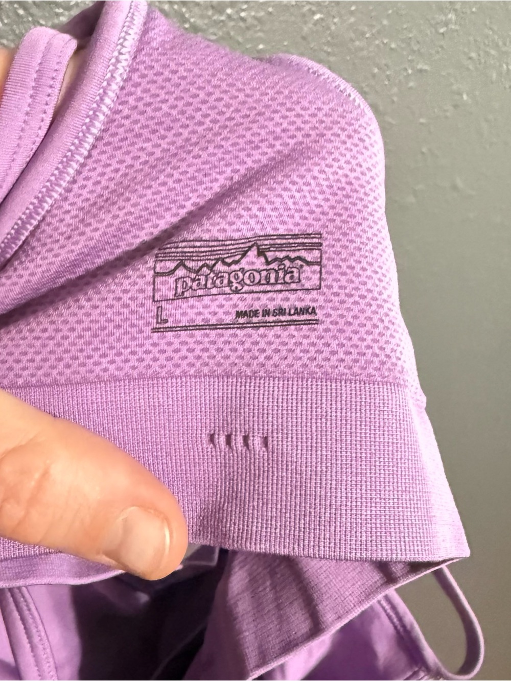 Patagonia Active Mesh Bra in Lavender Size L - Picture 5 of 5